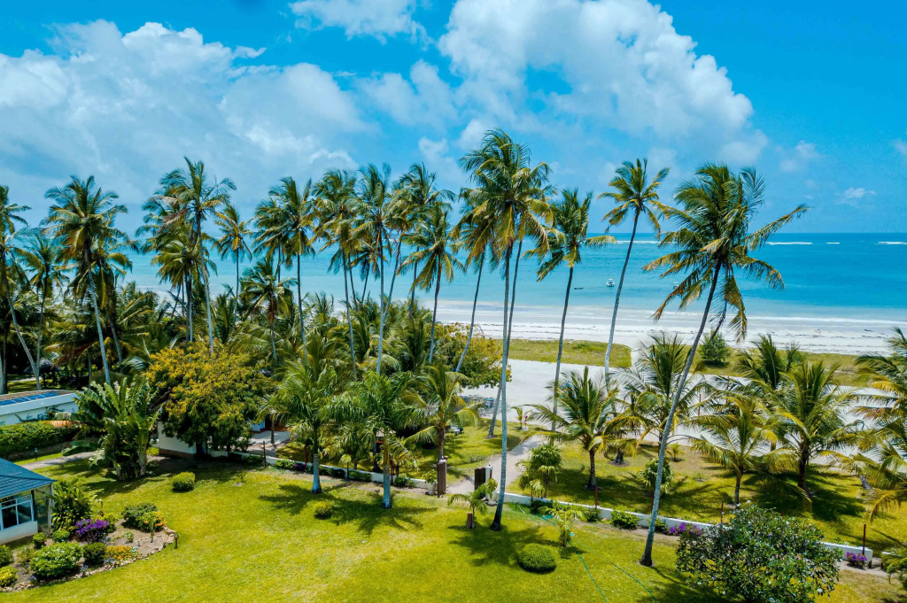 Отель Mzima Beach Resort