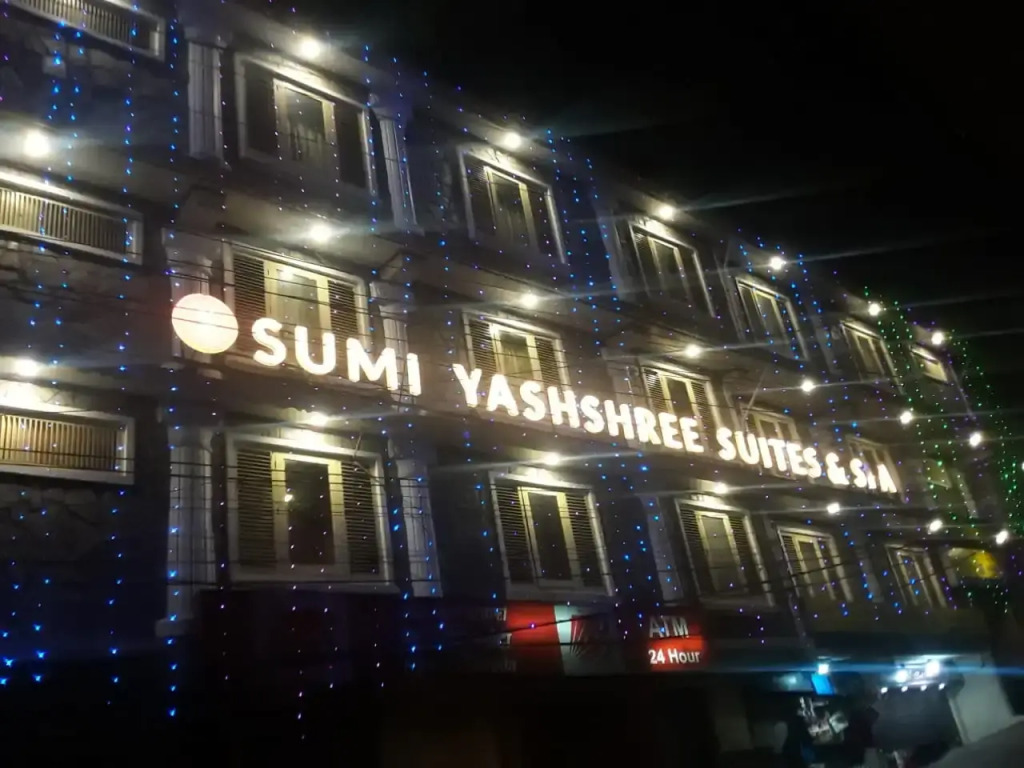 Отель Sumi Yashshree Suites & Spa