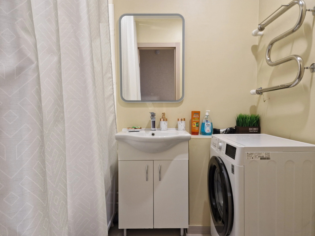 Квартира Виталий HouseRent Двухкомнатная по пр. Строителей, 80