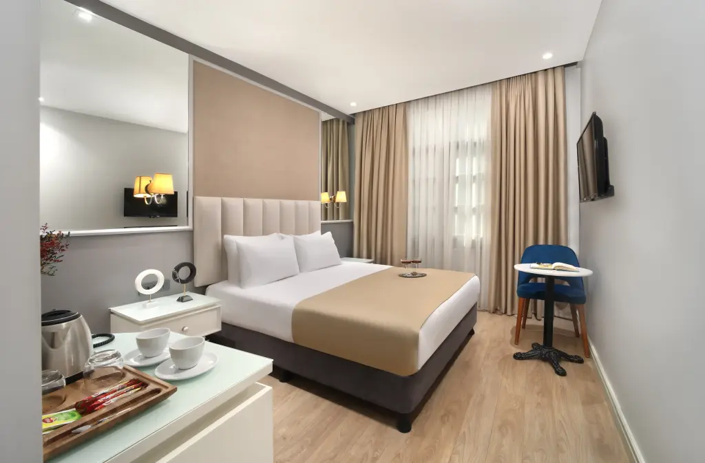 Ess Hotel