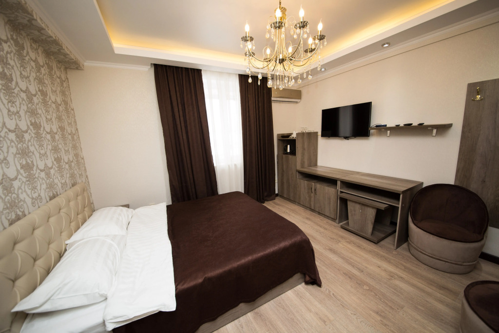 DeMar Hotel