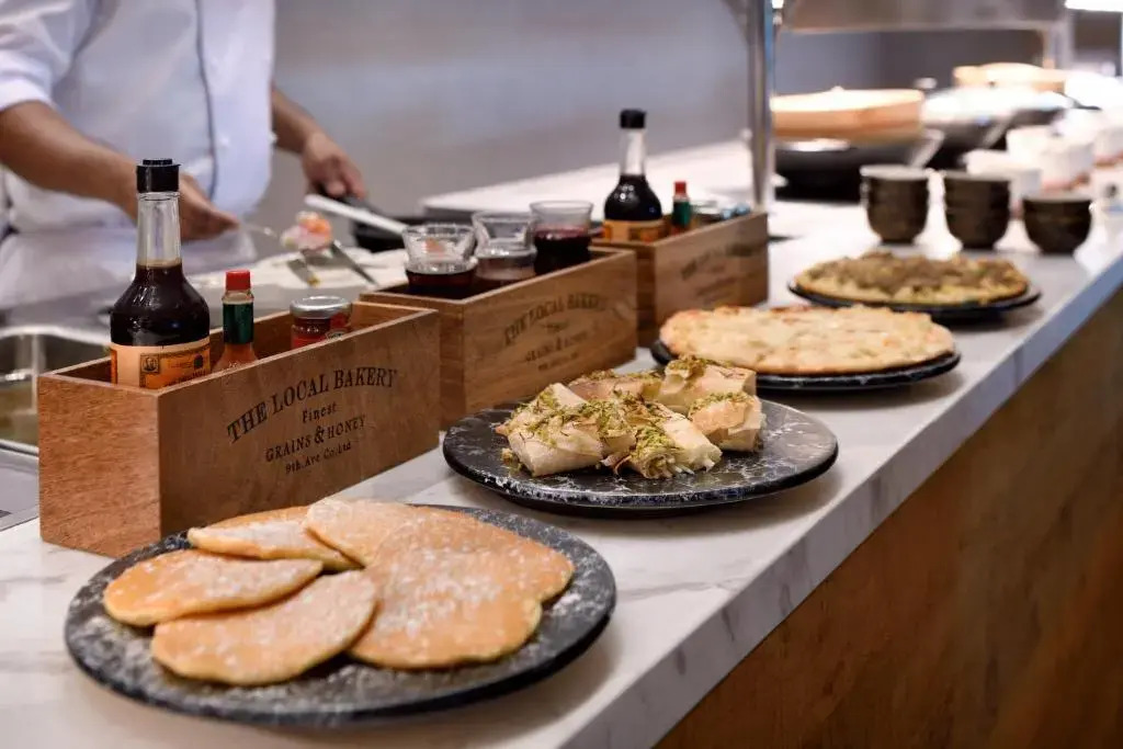 Отель Holiday Inn & Suites - Dubai Festival City by IHG