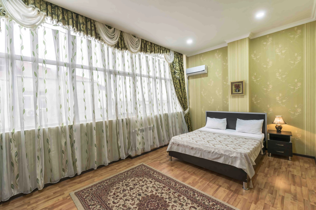 Starway Hotel