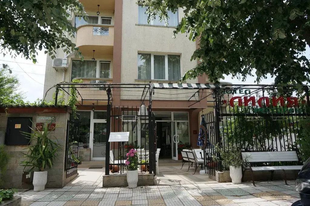 Отель Lilia 2