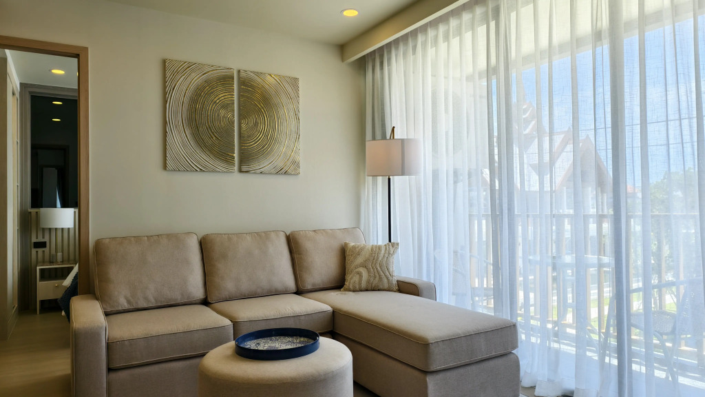 Апартаменты Spacious 2-Bedroom Apartment in Ozone Oasis Bang Tao