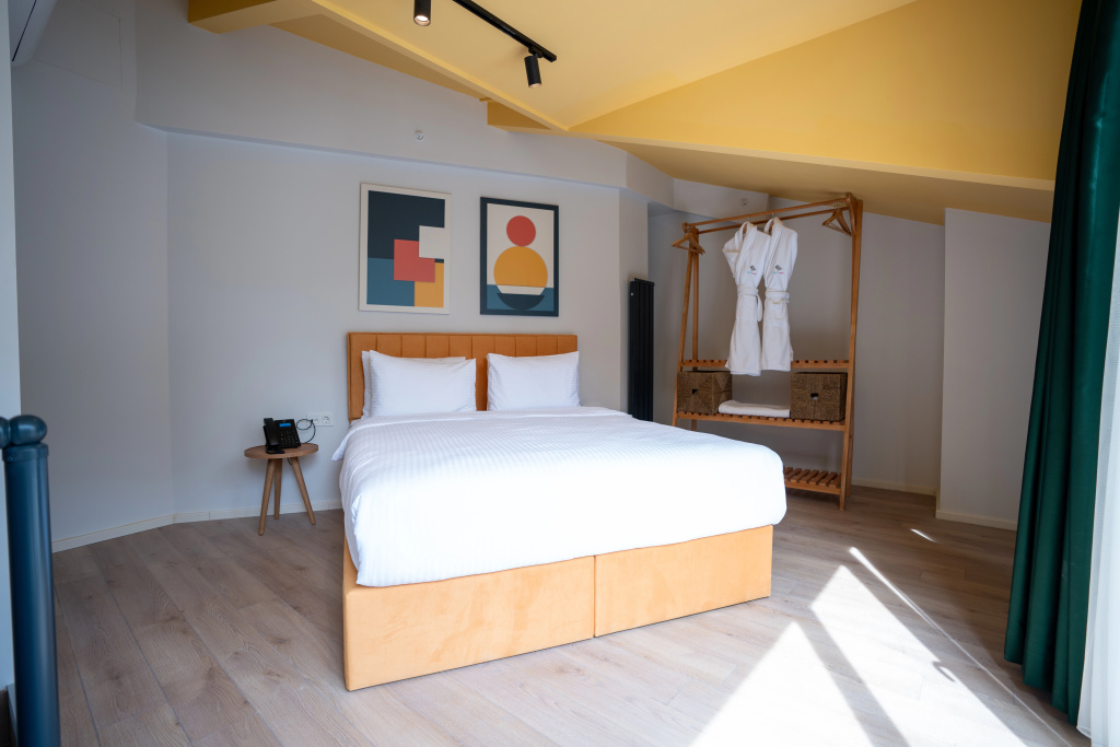 Bird Nest Suites