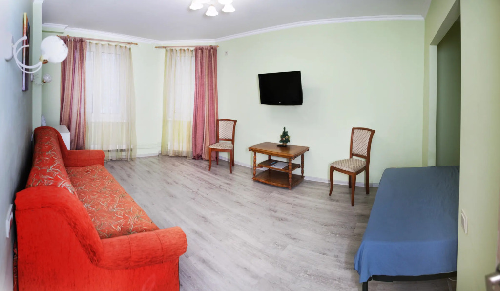 Квартира Комфортная с новой кроватью и новым матрасом