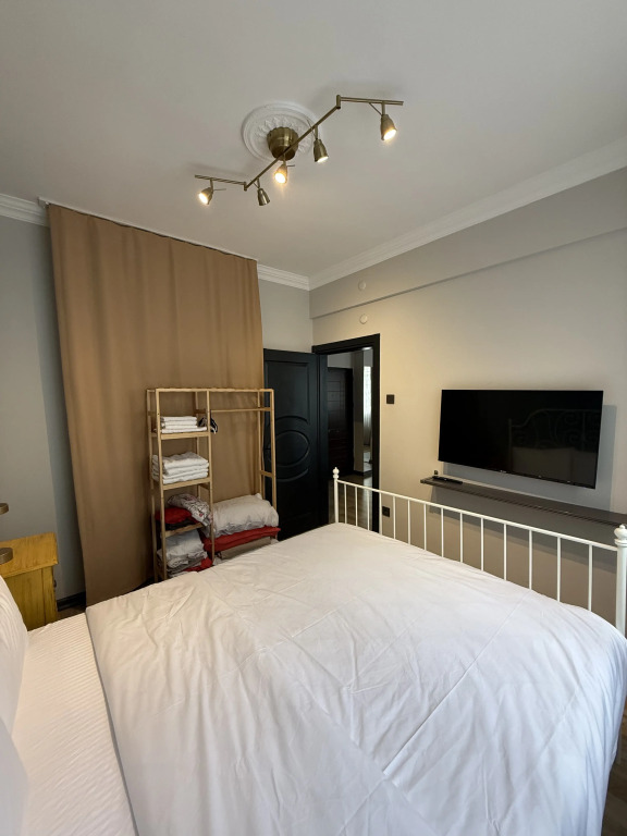 Апартаменты Stylish 2BR Near Sultanahmet w/ Projector & PS