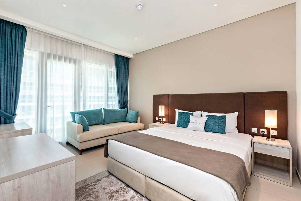 Elegant 1-BR with Sea View Seven Palm, Palm Jumeirah