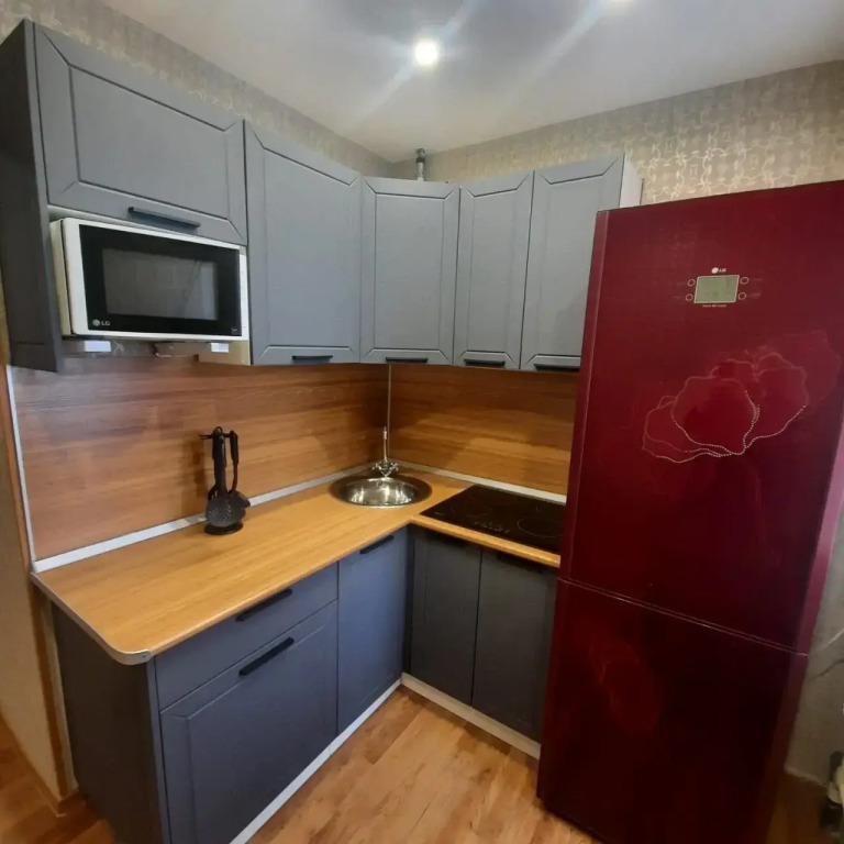 Квартира на Школьном переулке 10