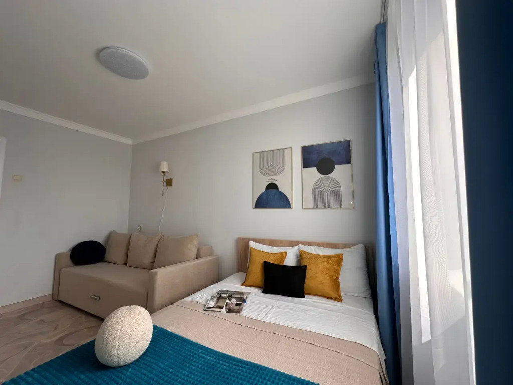 Apartament 52 на улице Челюскинцев 15