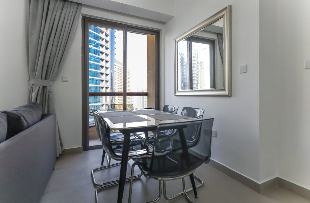 Апартаменты Elite Lux Holiday Homes - Beachside Haven Stylish 1 BHK in JBR Dubai