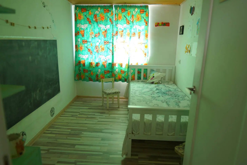 Апартаменты Helen and David Bird's Nest