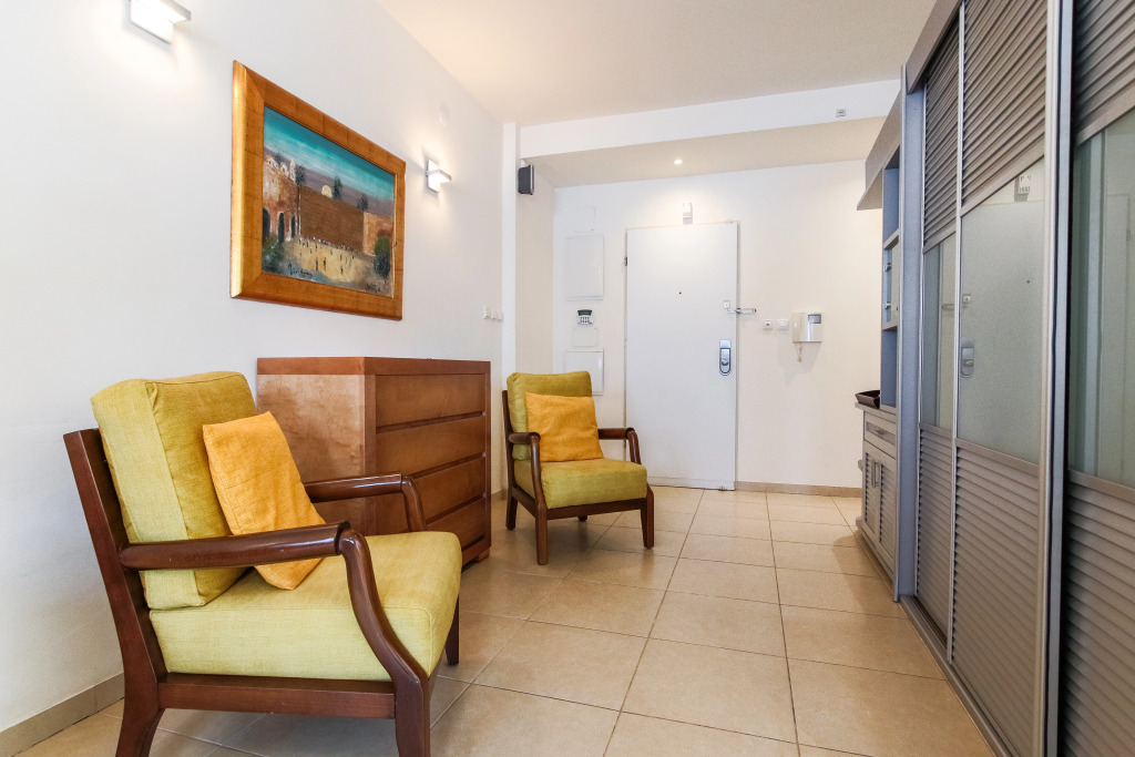 Апартаменты Cosy 1BR near Beach by FeelHome