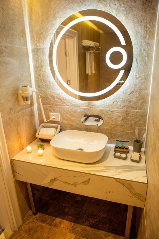 Отель Parkway Inn Hotel & Spa