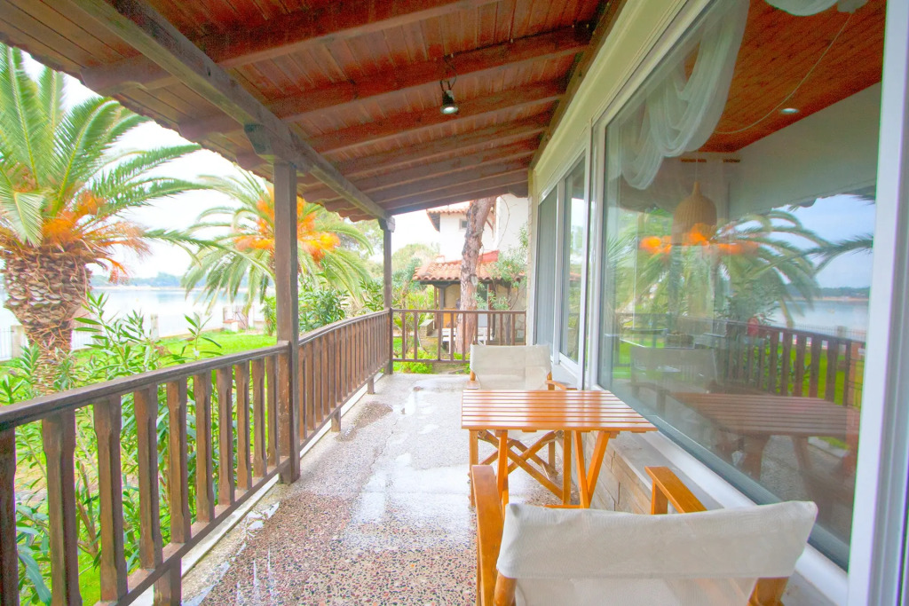 Вилла Docker BeachFront House Vourvourou