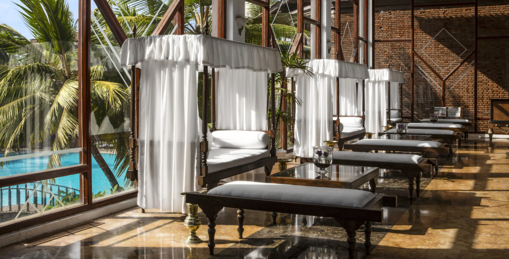 Royal Palms Beach Hotel