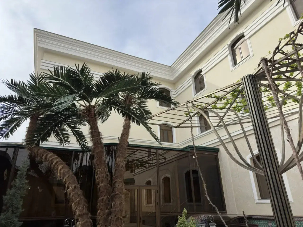Zilol Baxt Hotel