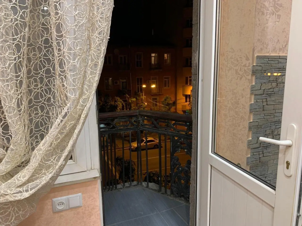 Квартира One-bedroom apartment with one living room, Paronyan 9