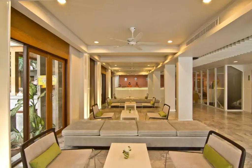 Отель Sunshine Hotel & Residences