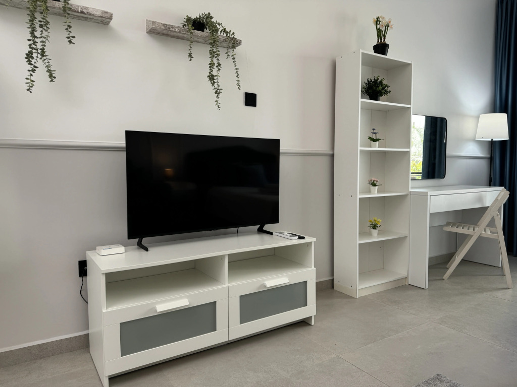 Апартаменты Caesar Blue Flora G4 студия с террасой