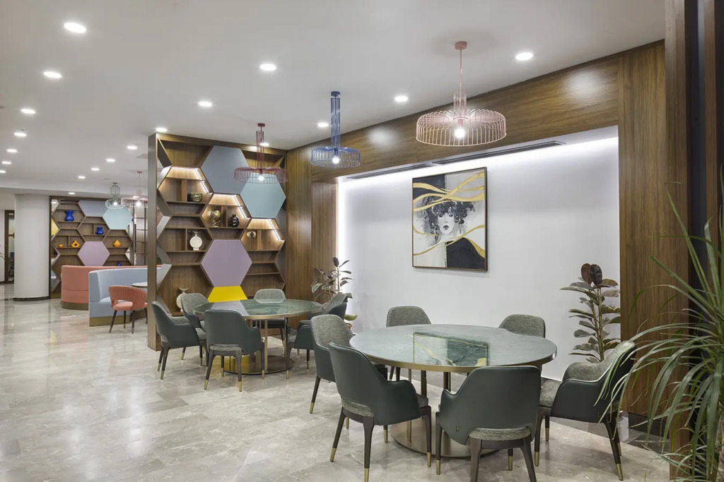 Отель Hampton by Hilton Istanbul Arnavutkoy