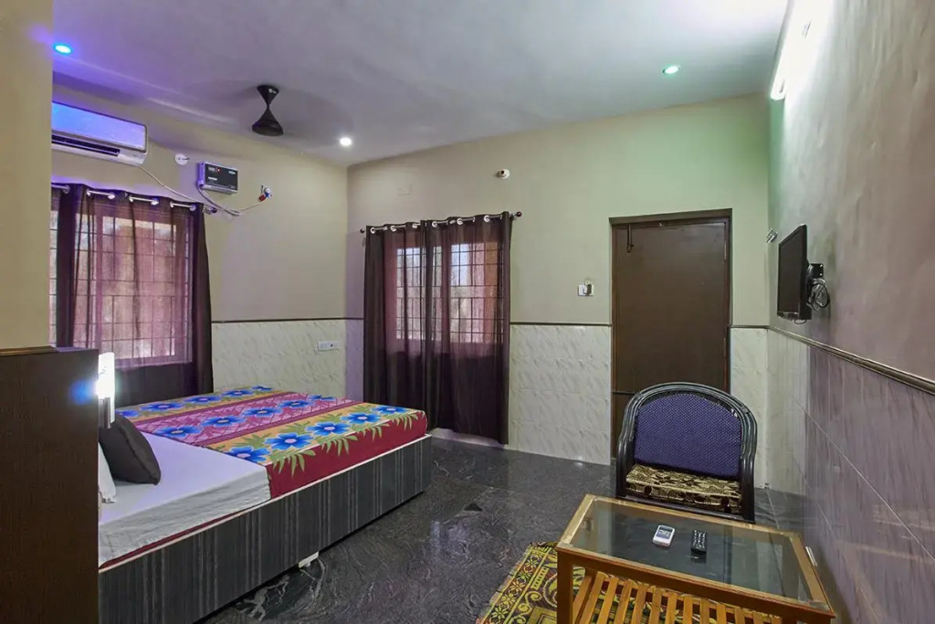 Vinodhara Guest House