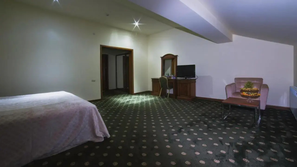 Armenia Hotel