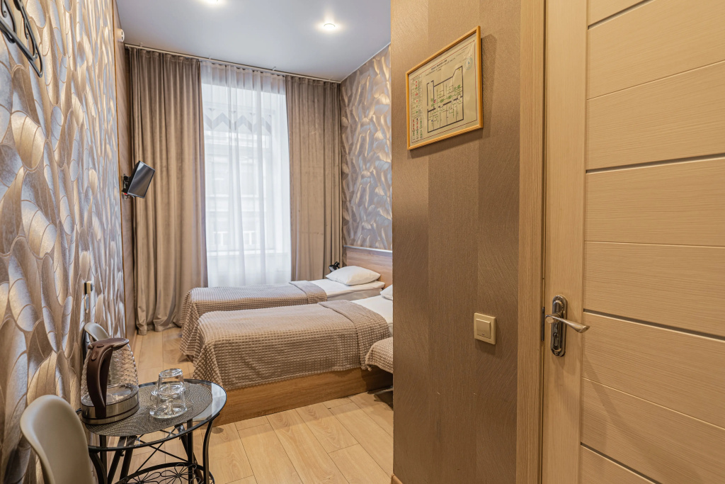 Hotel812