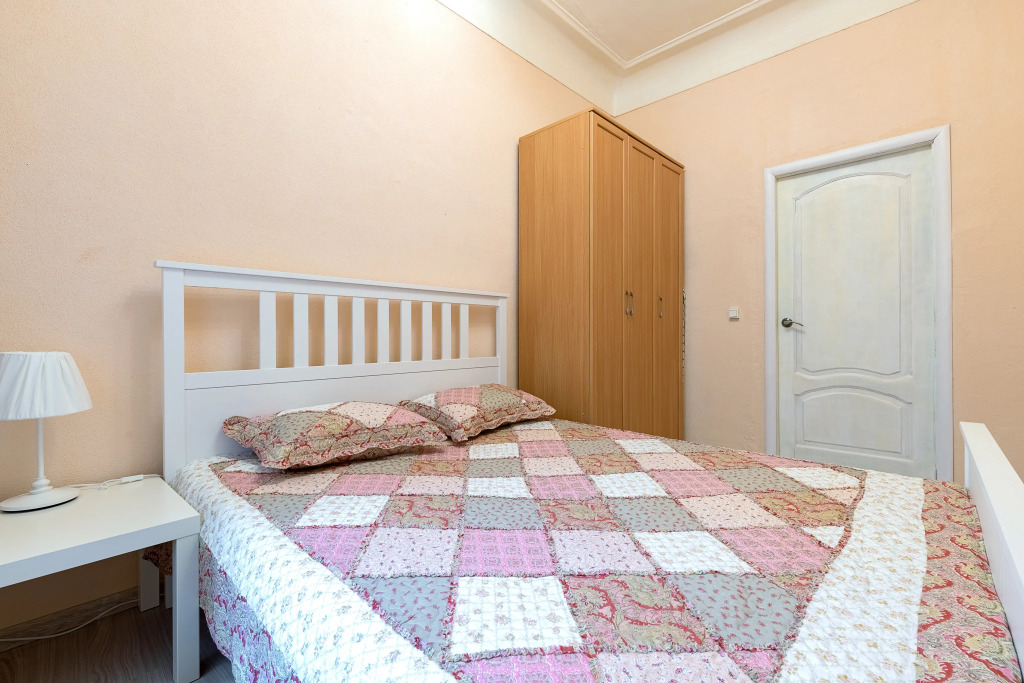 Квартира на Марата, 8