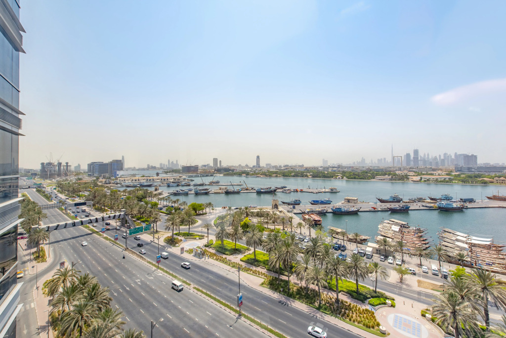 Отель Mövenpick Dubai Creek