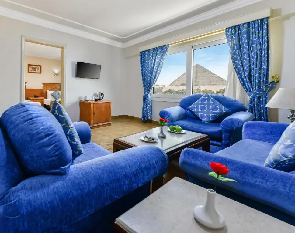 OWest Pyramids View Hotel