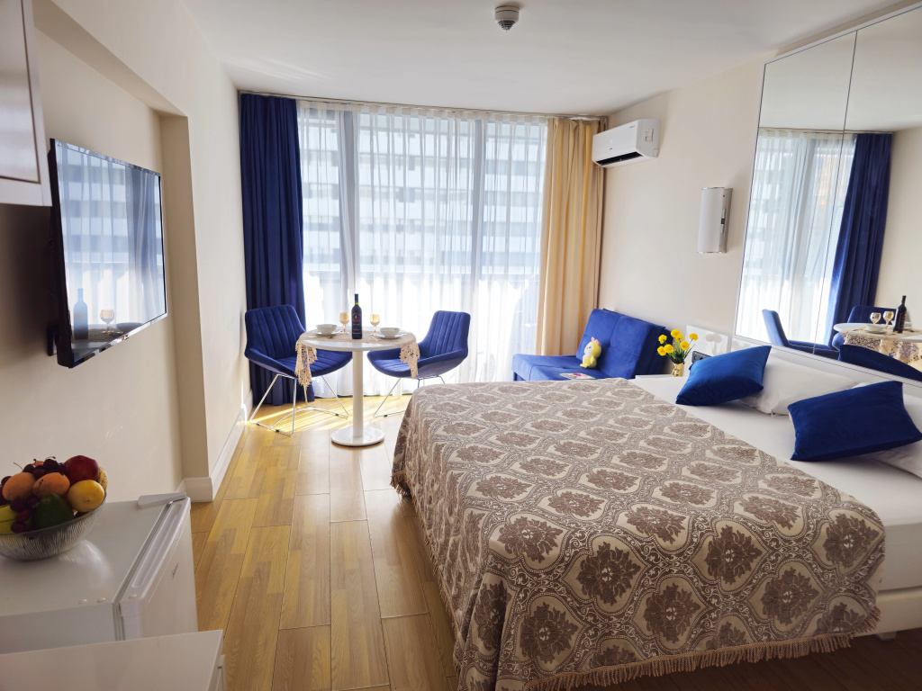 Апартаменты  24 Home Batumi 3718 на первой линии Черного моря