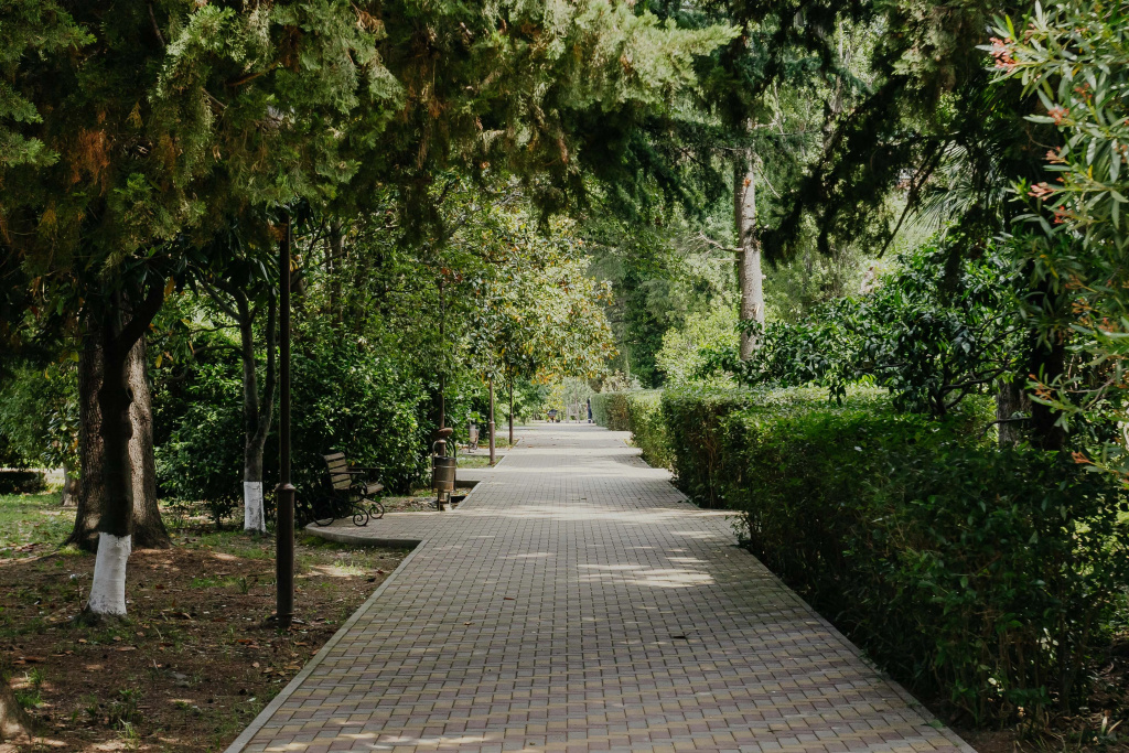 Amza Park Hotel
