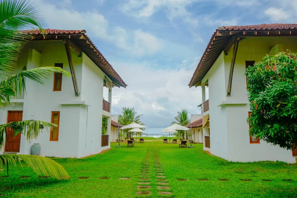 Отель Muthumuni Ayurveda Beach Resort