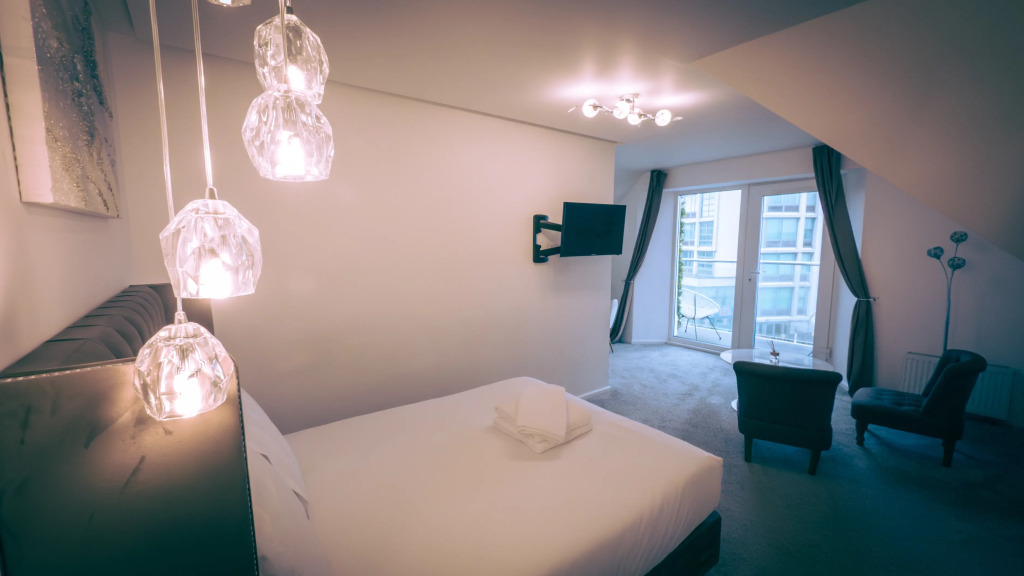 Отель OYO Newquay Beach