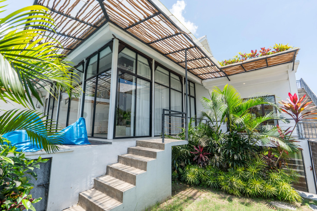 Canggu 4BR Private Pool Rooftop Mila Mou Villa by Bali Bliss Properties