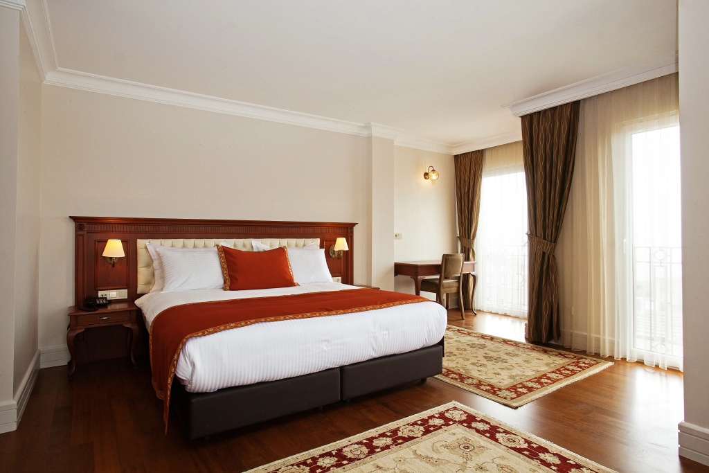 Отель Aren Suites