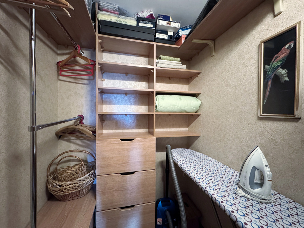 Квартира трехкомнатная в Центре Калининграда