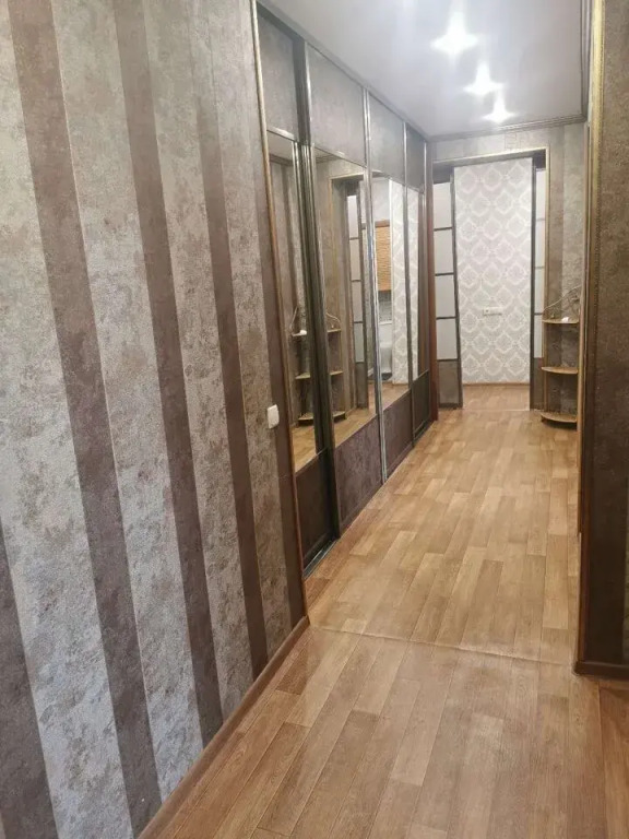Квартира Трехкомнатная на Тульской 2