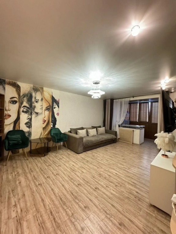 Квартира на бульваре Пийпа 4