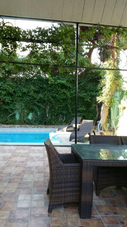 Green Yard Hotel