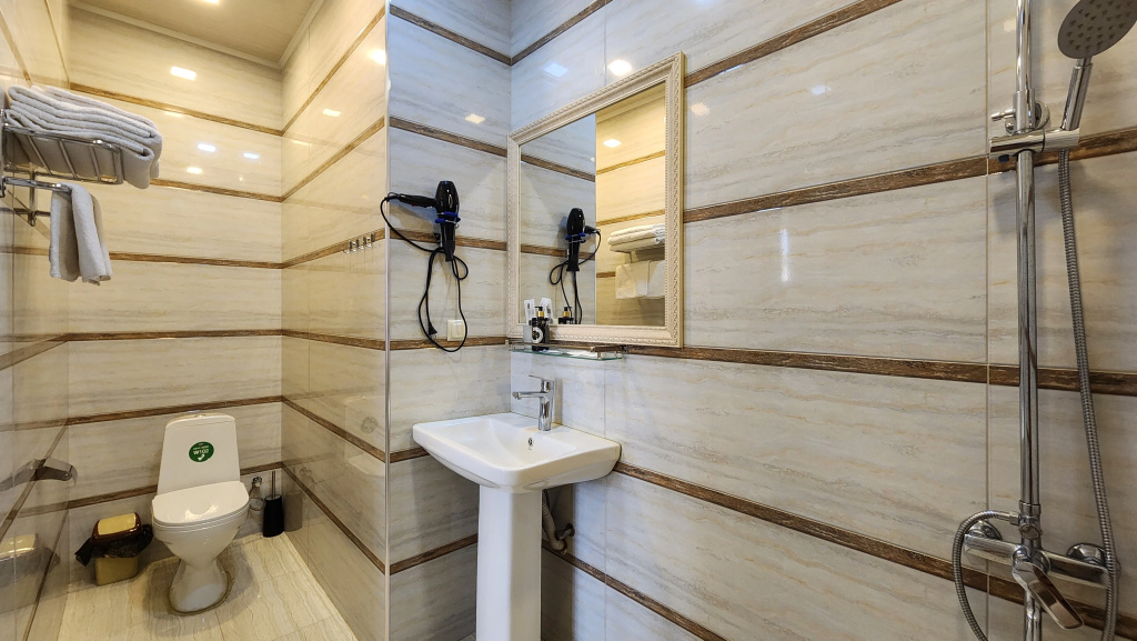 Отель Golden Resort