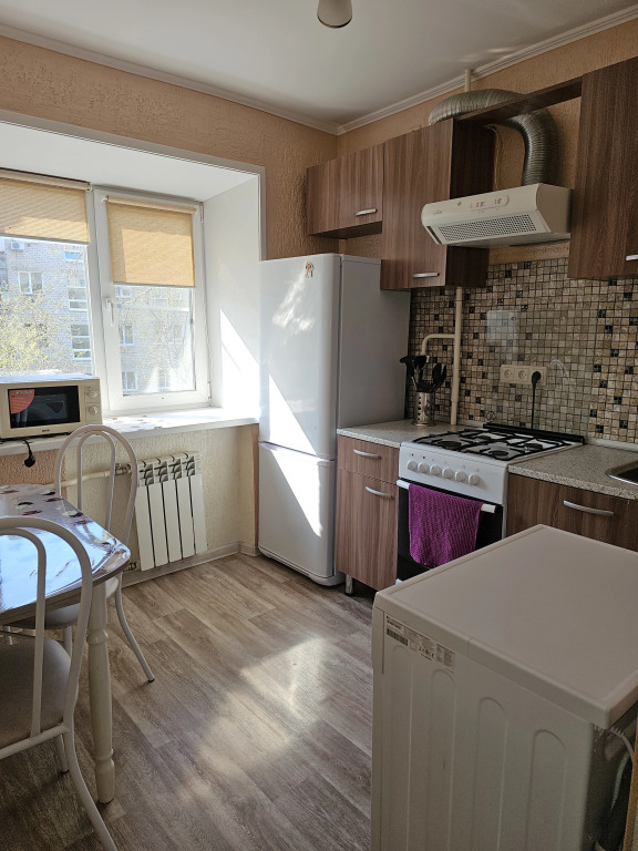 Квартира Дикопольцева 49