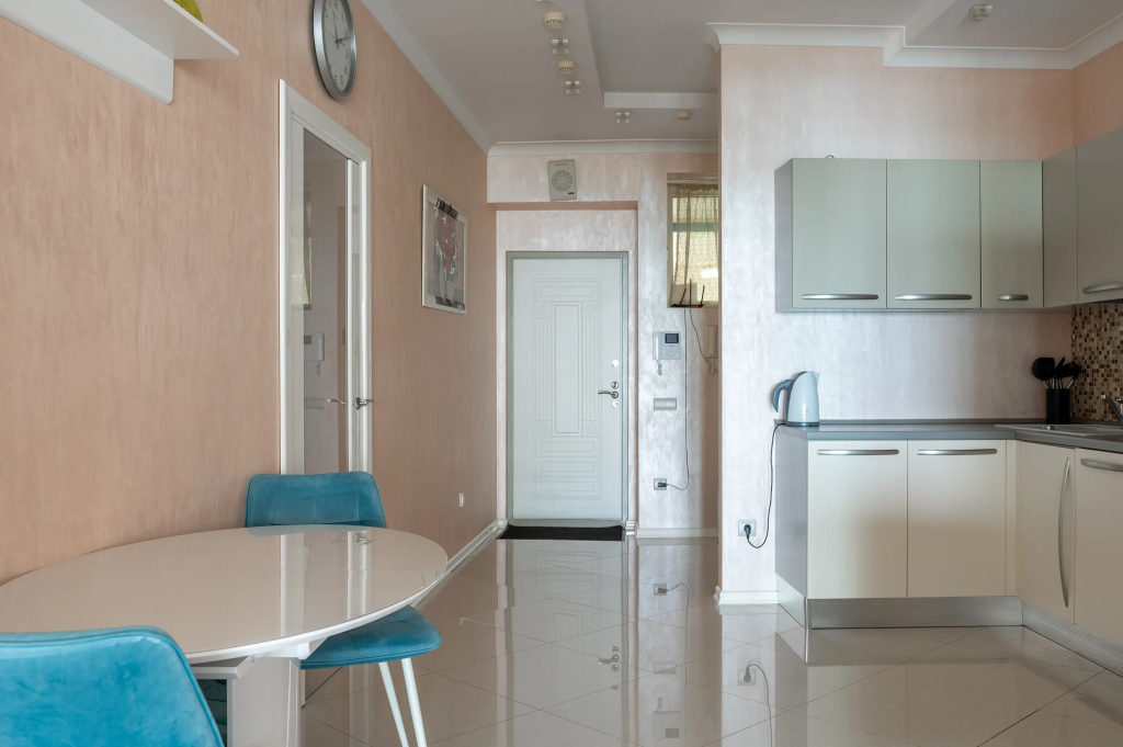 Апартаменты Просторные с панорамным видом на море Real Apartments