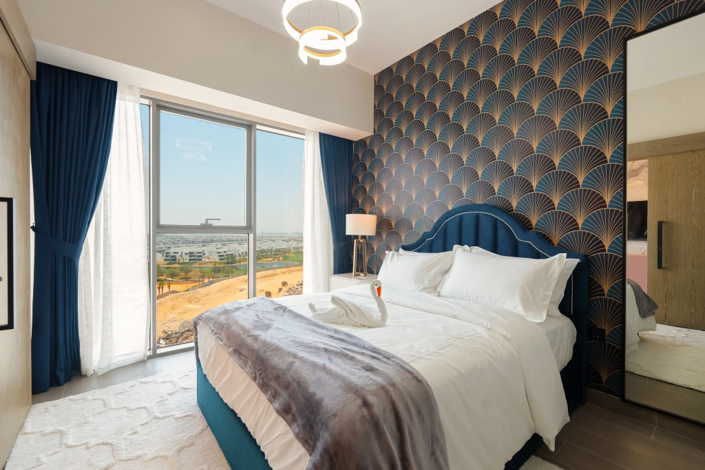 Апартаменты KeyRock Living | Golf Gate Apt with Pool Access