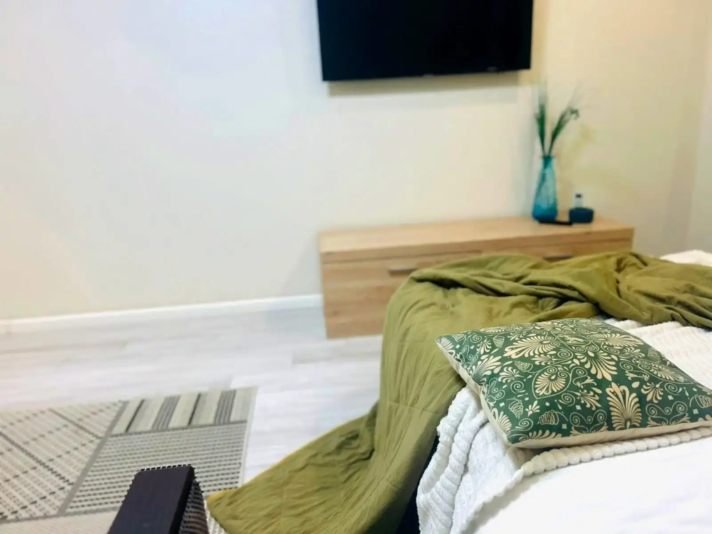 Квартира GoldApart на Академика Пилюгина 12к1