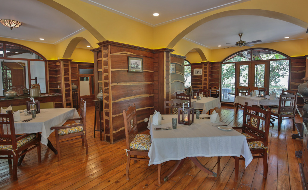 Отель Jaagir Lodge Dudhwa