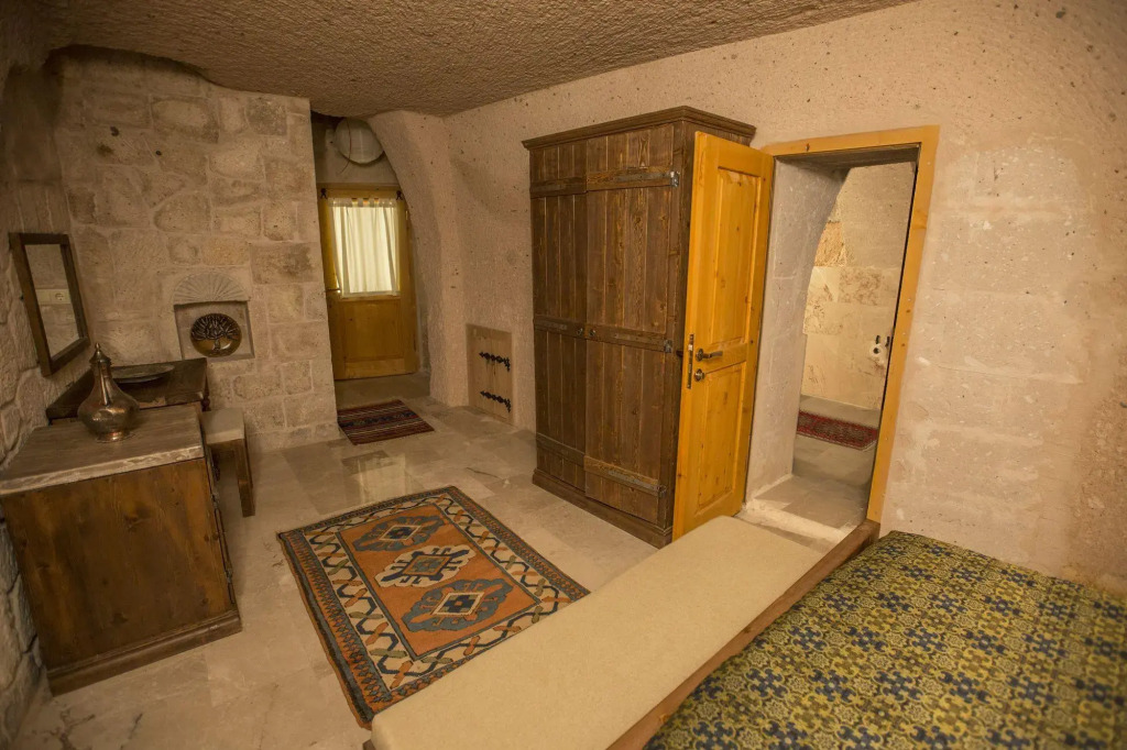 Helike Cave Suites