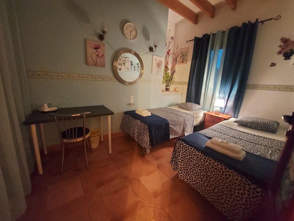 Private Rooms Inca Centre Guest House